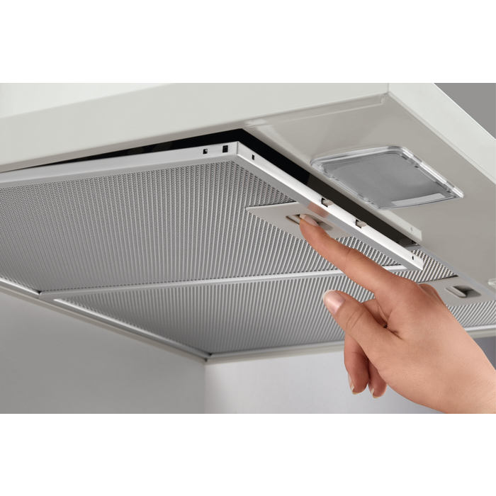 Hota semineu Electrolux EFC226V, 60 cm, 3 viteze, 420 m3/h, clasa D, crem
